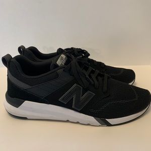 New Balance 009’s unisex